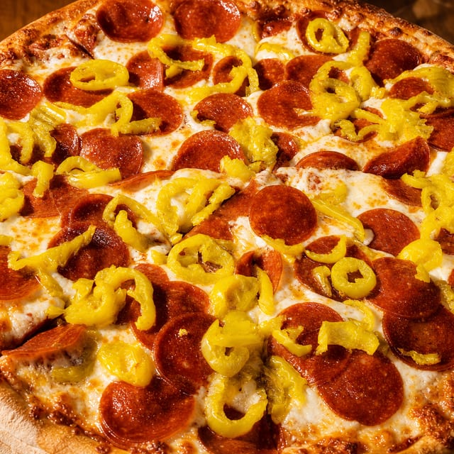 Pepperoni With Banana peppers Pizza.
